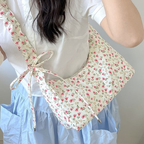 Elegante Blumenmuster Sling Bag