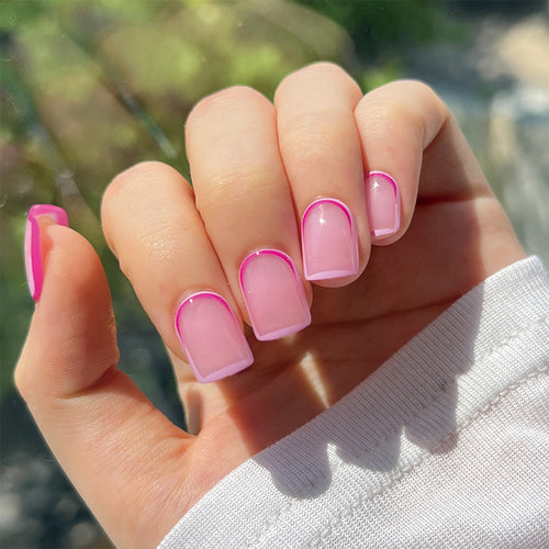 Elegante Nagelkunst mit modernem French-Tip Design Karnz