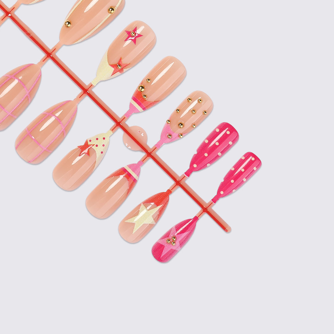 Dekoratives Themen Press-On Nagelkunst Set Karnz