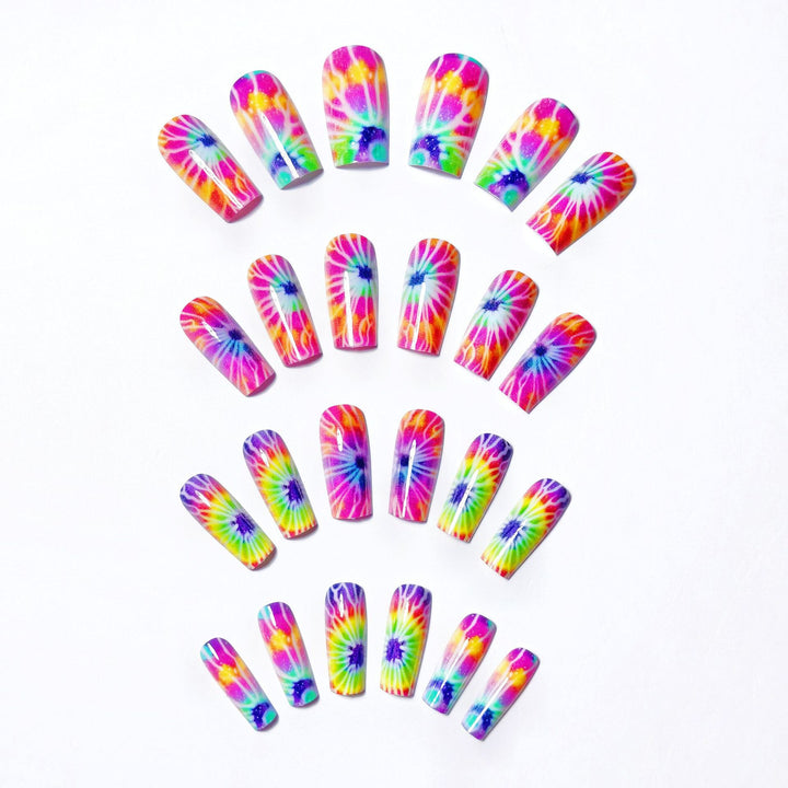 Kreative Nagelkunst Im Psychedelischen Design Karnz