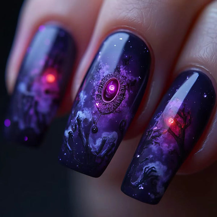 Kreatives und Mystisches Nageldesign Karnz