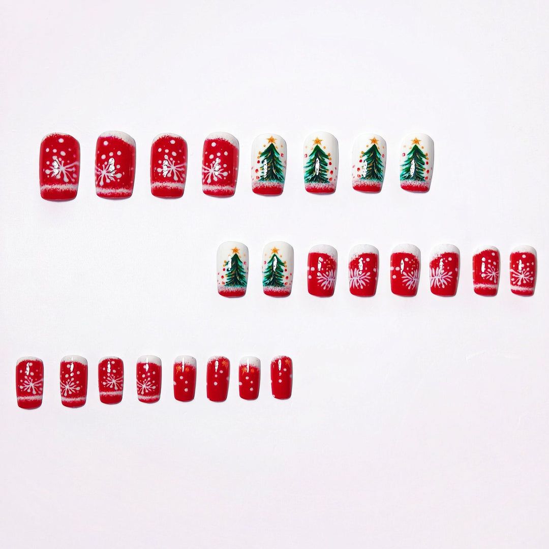 Kunstnägel mit Festlichem Weihnachtsbaum-Motiv Karnz