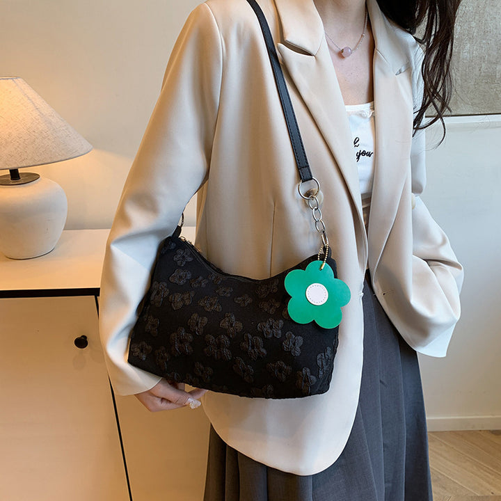 WoStylish Hobo-Handtasche mit floralem Charm Karnz