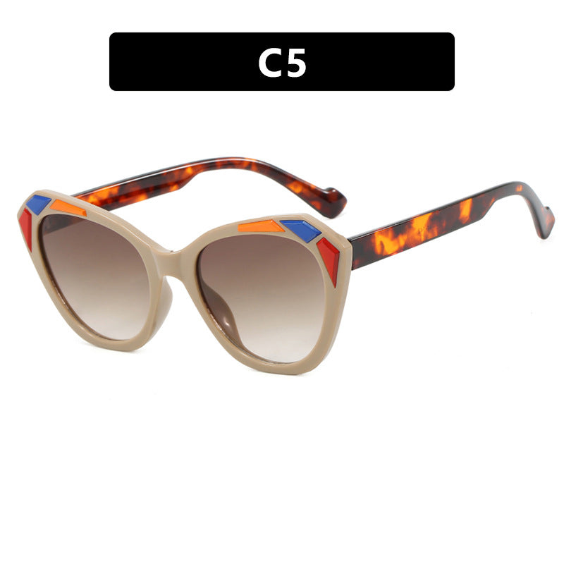 Damen Katzenaugen-Sonnenbrille mit modischen Details Karnz
