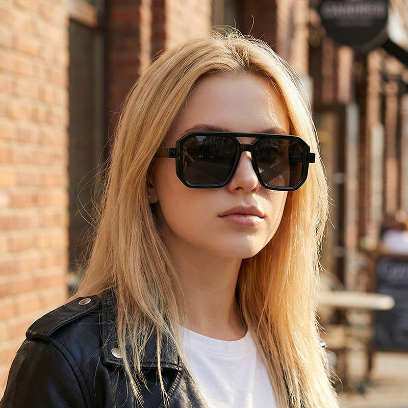 Damen Geometrische Sonnenbrille mit stylischem Muster Karnz