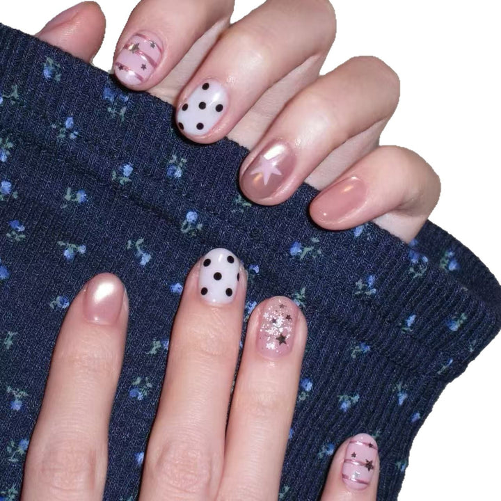 Trendiges Abstract Nail Art Set
