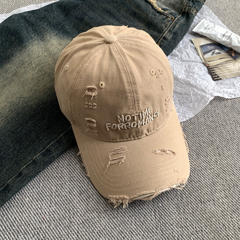 Distressed Baseball Cap mit einzigartiger Stickerei