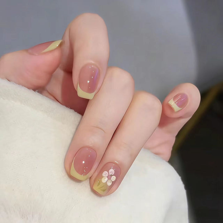 Dekorative Florale Nagelkunstverlängerungen