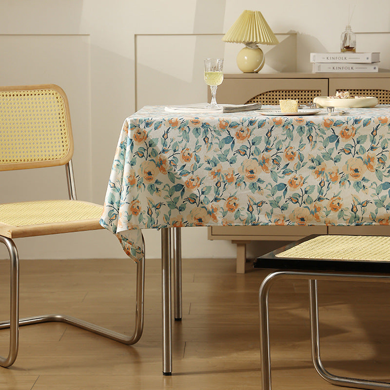 Abwaschbare Tischdecke aus Polyester mit floraler Aquarell-Optik und wasserabweisender Beschichtung Karnz