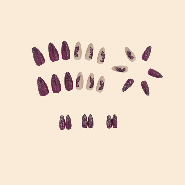 Schmetterlings-inspirierte Glitzer-Nagelverlängerungen Karnz