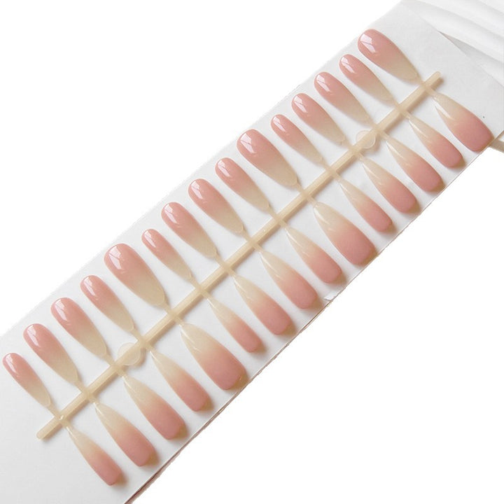 Künstliche Nude-Fingernägel Im Eleganten Ombre-Look Karnz