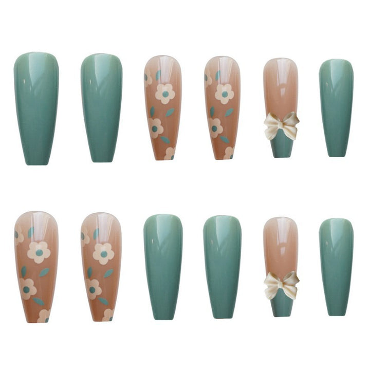 Floral Accent Press-On Nail Art