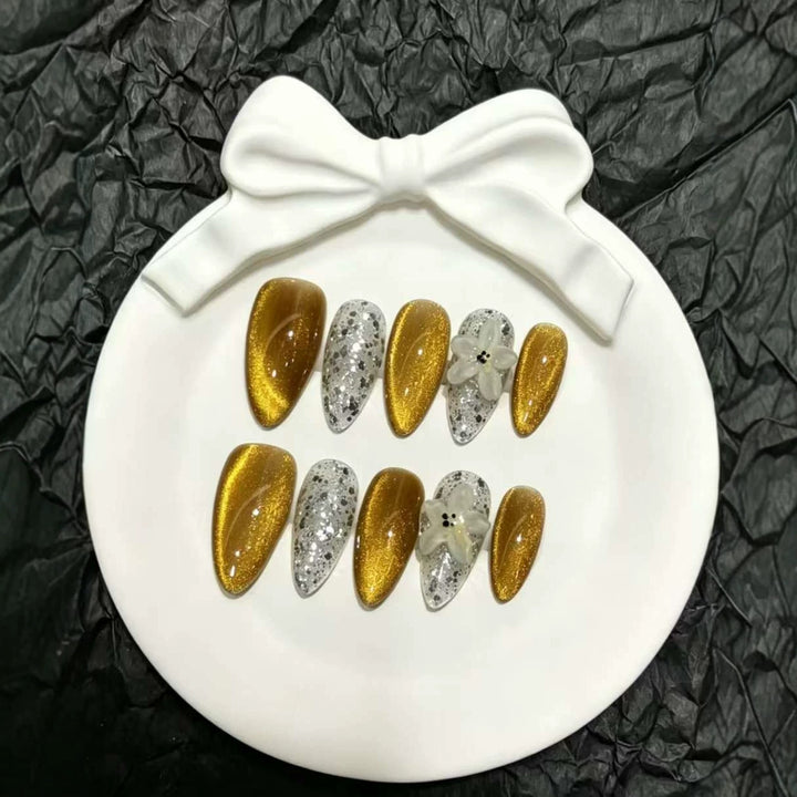 Elegantes Glitzerndes Press-On Nagelkunst Set