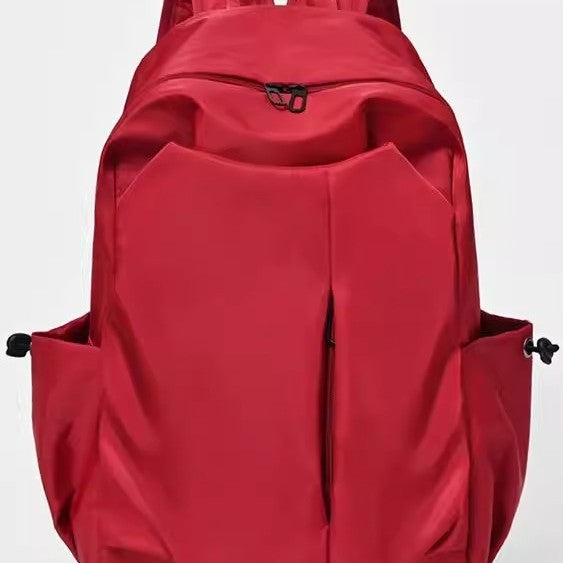 Schlanker minimalistischer Rucksack