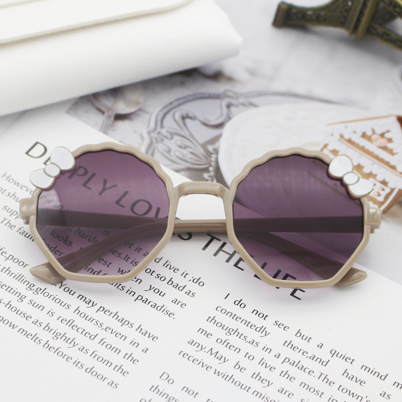 Damen verspielte Sonnenbrille im kreativen Design Karnz