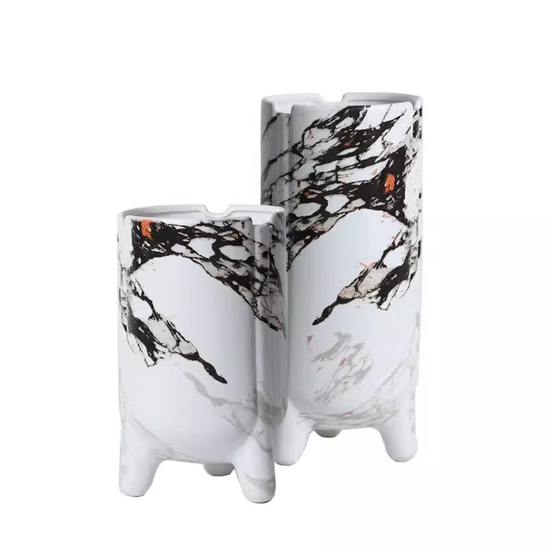 Künstlerische von Marmor inspirierte dekorative Vase