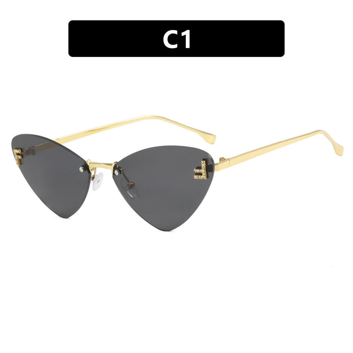 Damen extravagante Cat-Eye Sonnenbrille mit funkelnden Details Karnz