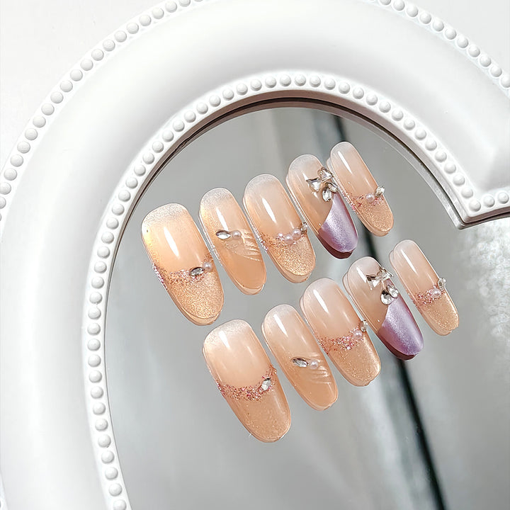 Glamouröses Nagelset mit Strass Karnz
