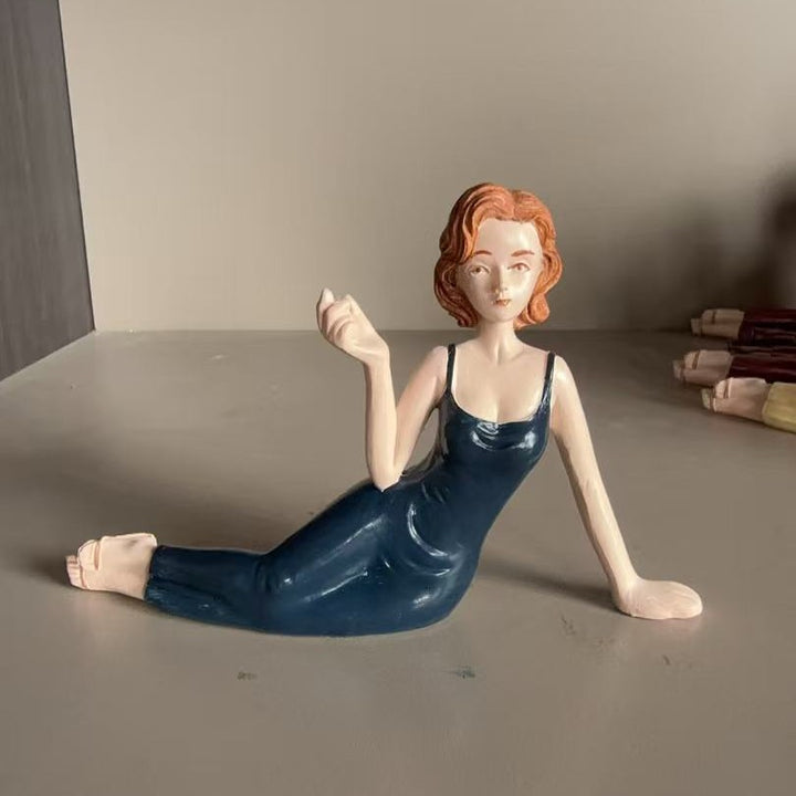 Dekorative Figur im Vintage-Stil Karnz