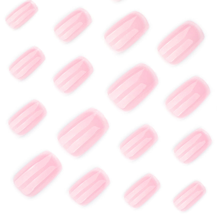 Künstliche Nagelverlängerungen mit elegantem Ombre-Effekt Karnz