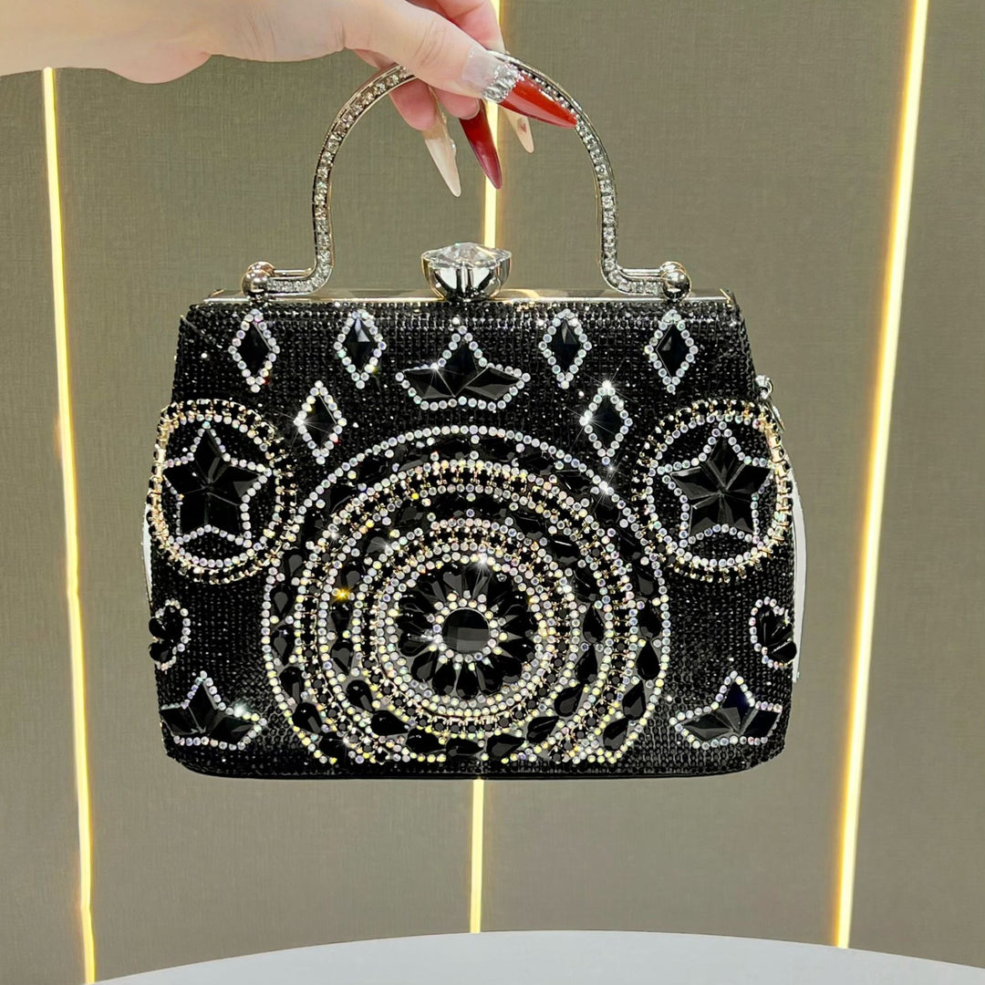 Kristallverzierte Abendclutch