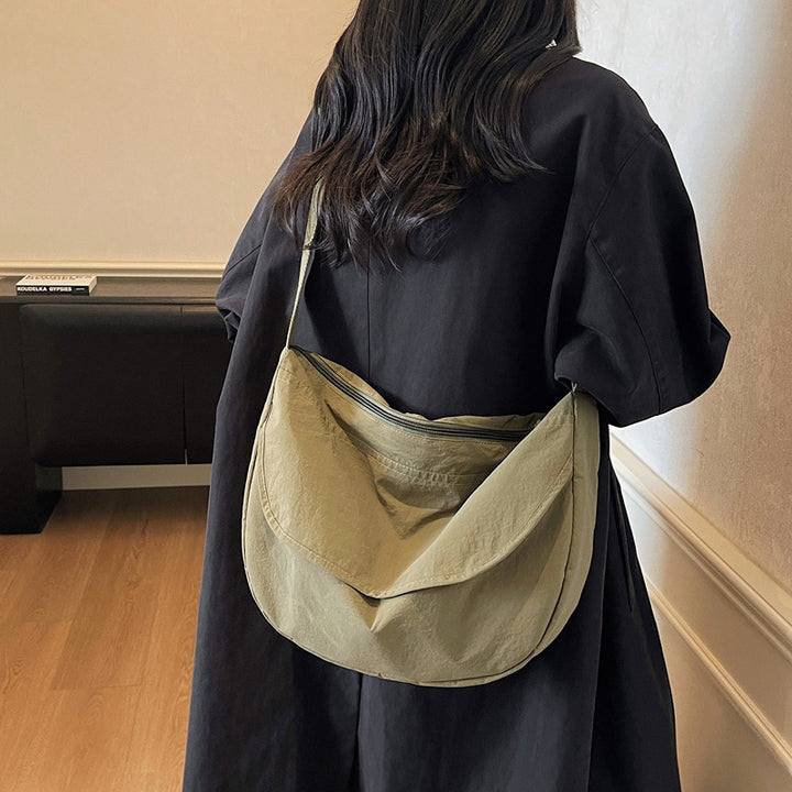 Leichte Schultertasche Karnz