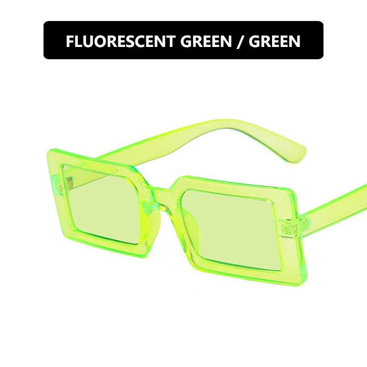 Damen quadratische Sonnenbrille mit modernem, breitem Rahmen und schützendem UV-Filter Karnz