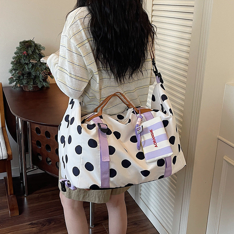 Stylische gepunktete Reisetasche Karnz