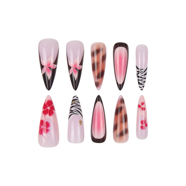 Künstlerische Stiletto-Nagelerweiterungen Karnz