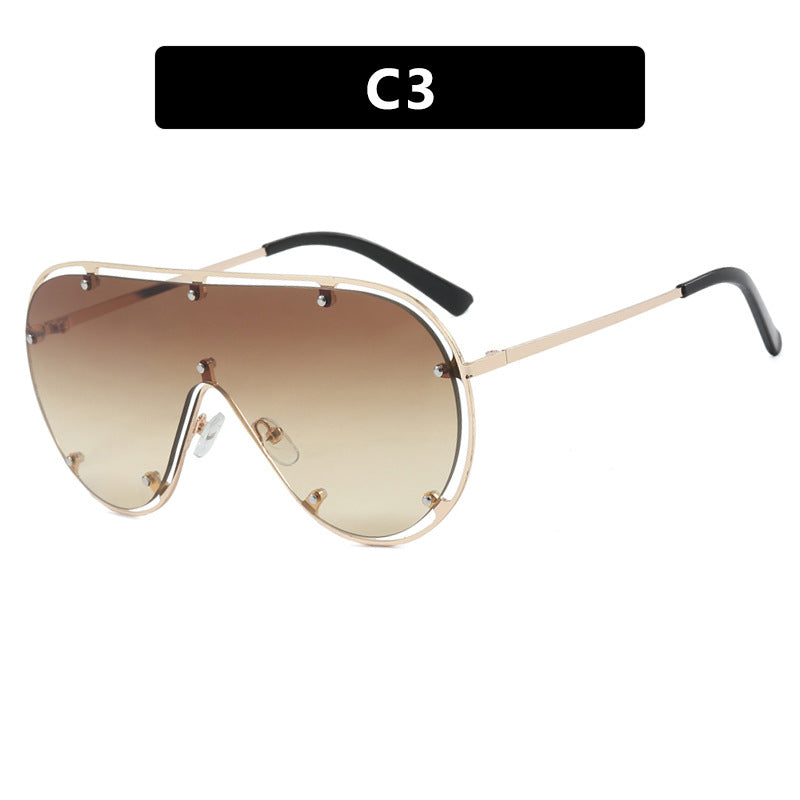 Damen modische oversized Sonnenbrille im stilvollen Retro-Design Karnz