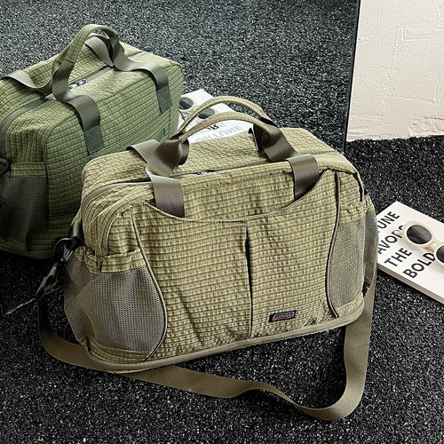 Texturiertes Sport-Duffle-Karnz