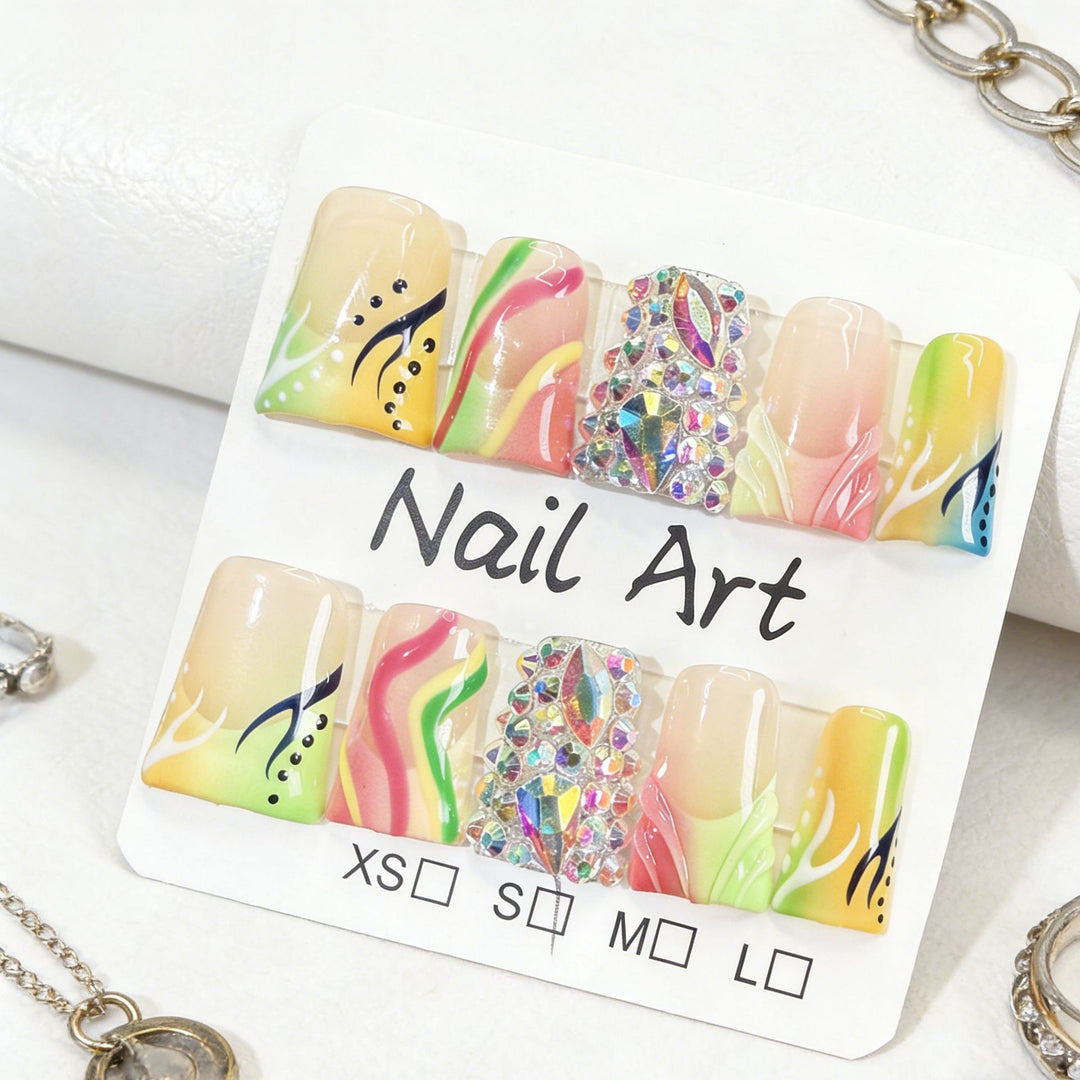 Dekorativer Press-On-Nagelkunst-Set mit Edelsteinakzenten