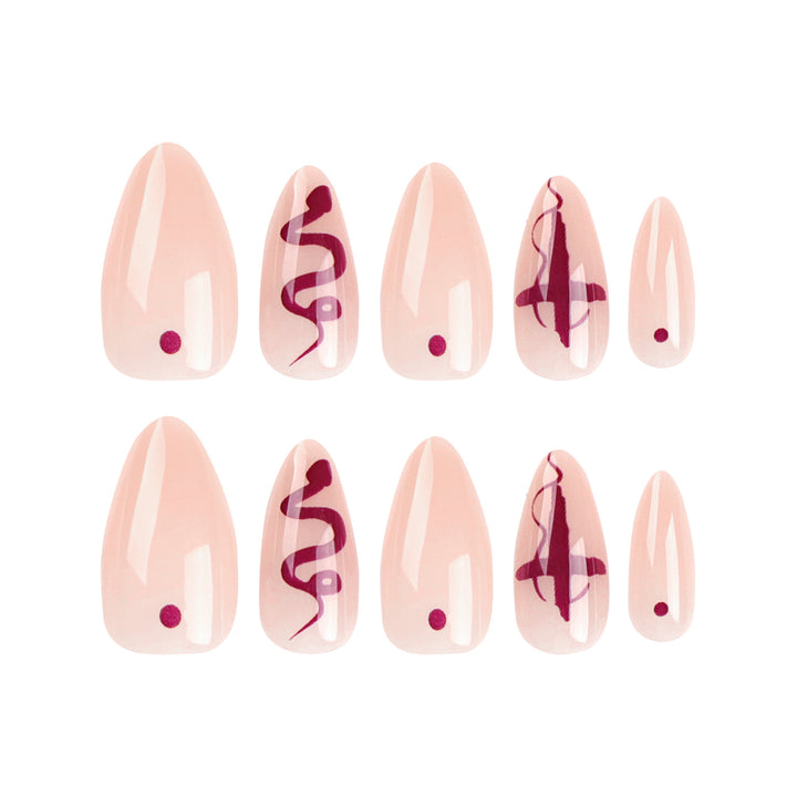 Kunstvolle Nagelverlängerungen mit einzigartigem Design Karnz