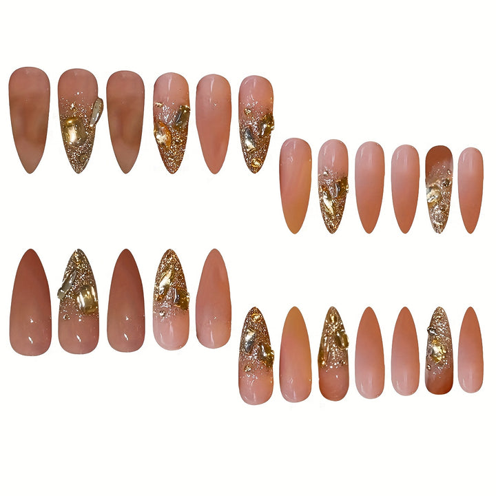 Glamouröse Glitzer Stiletto Nagelkunst Karnz
