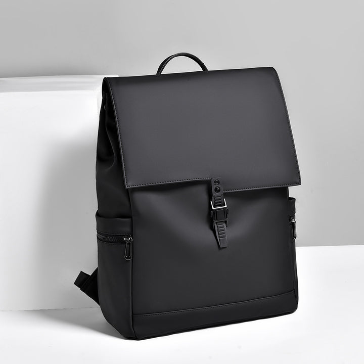 Vielseitiger Wasserfester Rucksack Karnz