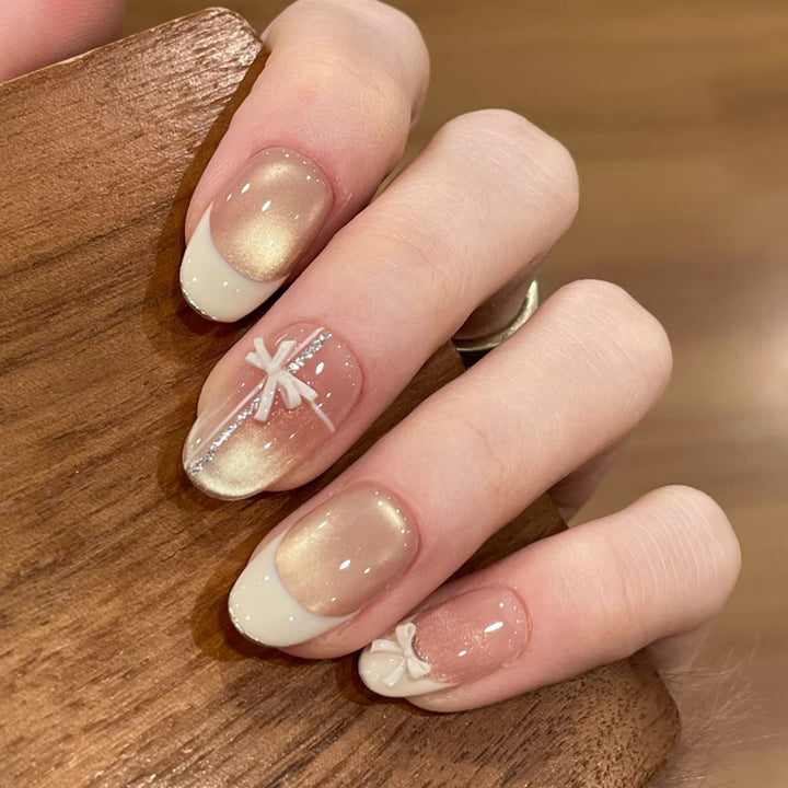 Elegante dekorative Nagelspitzen Karnz