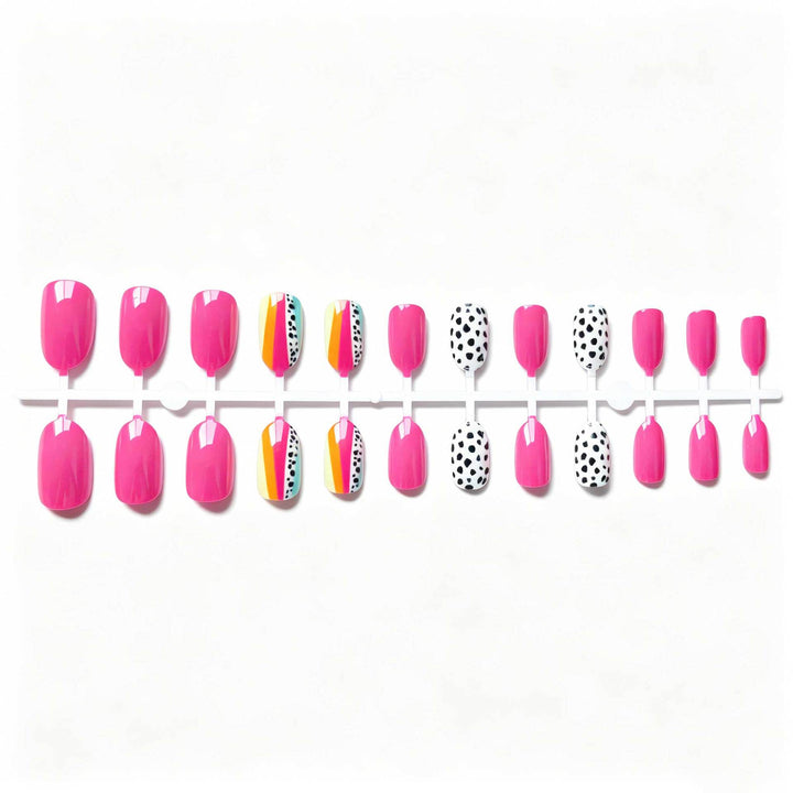 Kreative Abstrakte Nagelkunst