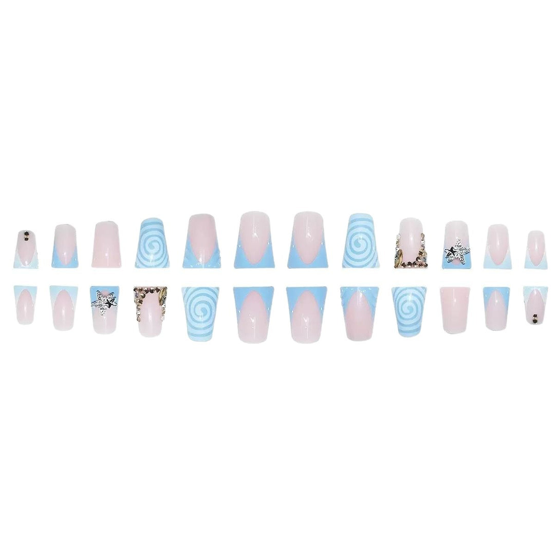 Künstlerisches Lange Press-On Nageldesign mit 3D Sternakzenten Karnz