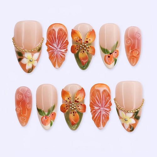 Kunstnagelset mit romantischen Blüten und fruchtigen Akzenten Karnz
