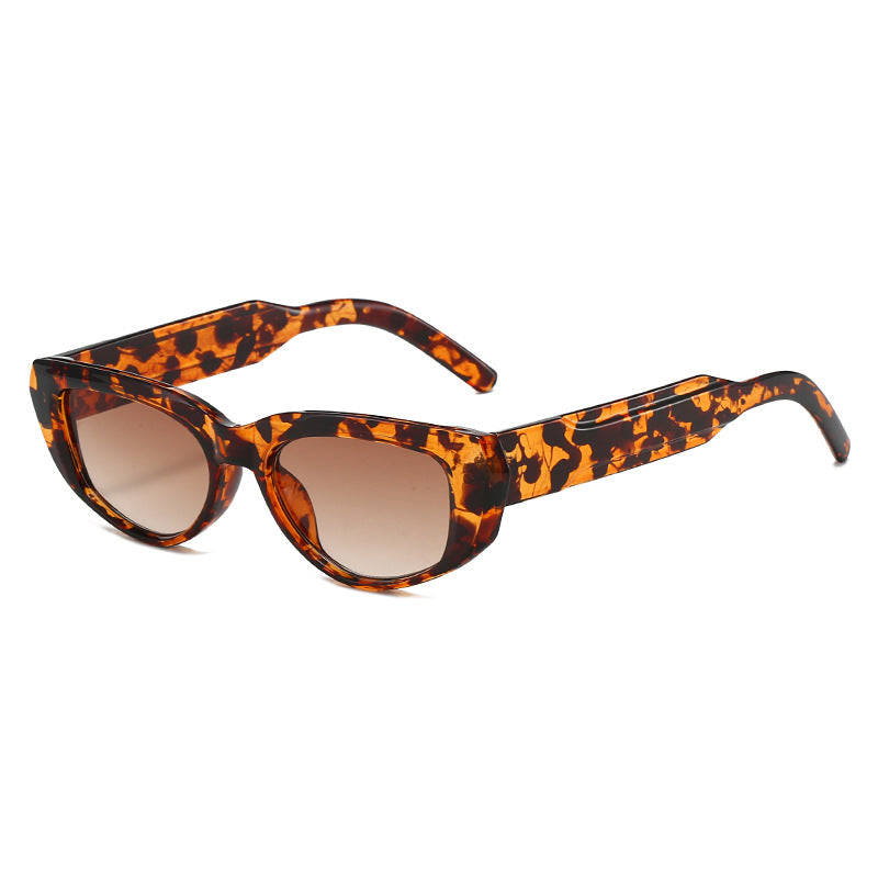 Damen modische Sonnenbrille im Cat-Eye-Stil mit extravaganter Silhouette Karnz