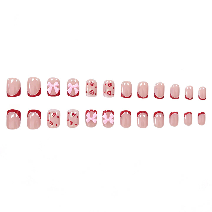 Kreative florale Nagelkunst-Verzierungen Karnz