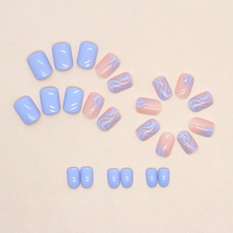 Floral Wave Design Press-On Nagelkunst Karnz