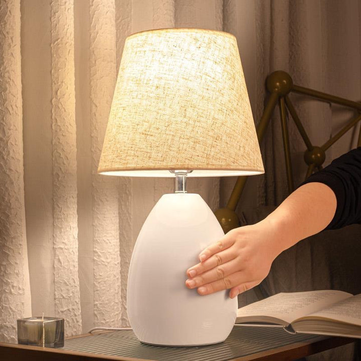 Stylische moderne Akzent-Tischlampe