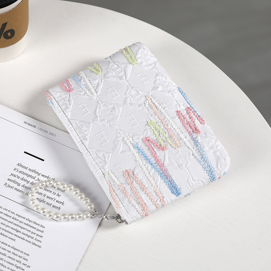 Texturierte Stoff-Clutch