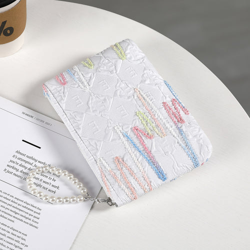 Texturierte Stoff-Clutch