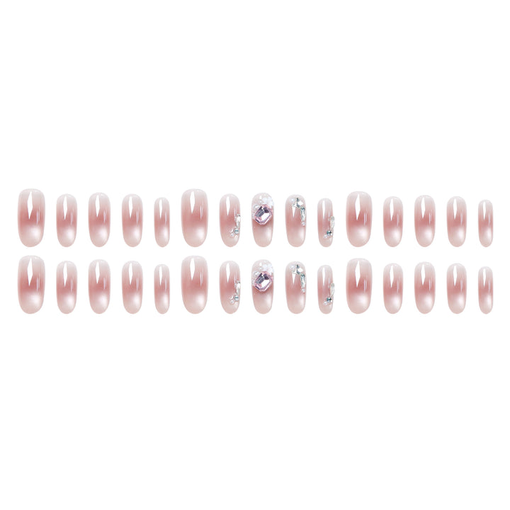 Kunstnagelset mit glamourösen 3D-Applikationen und eleganten Blütenverzierungen Karnz