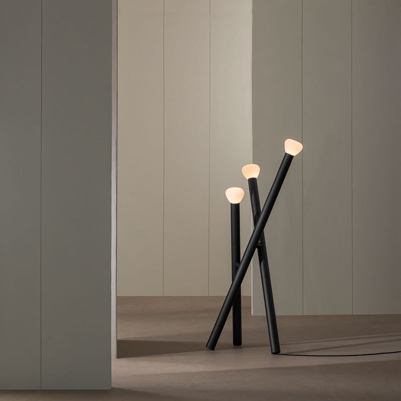 Moderne Tri-Pole Stehlampe