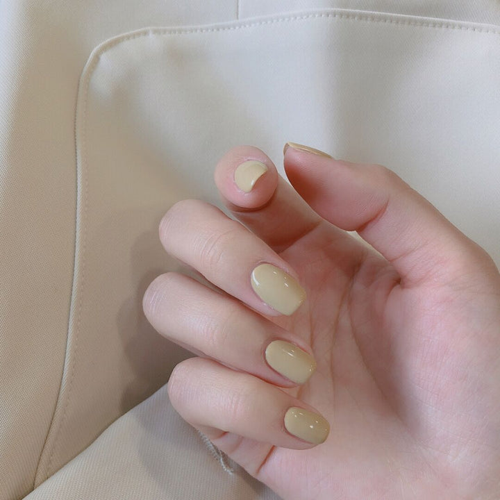 Premium Glänzende Nagelspitzen Karnz