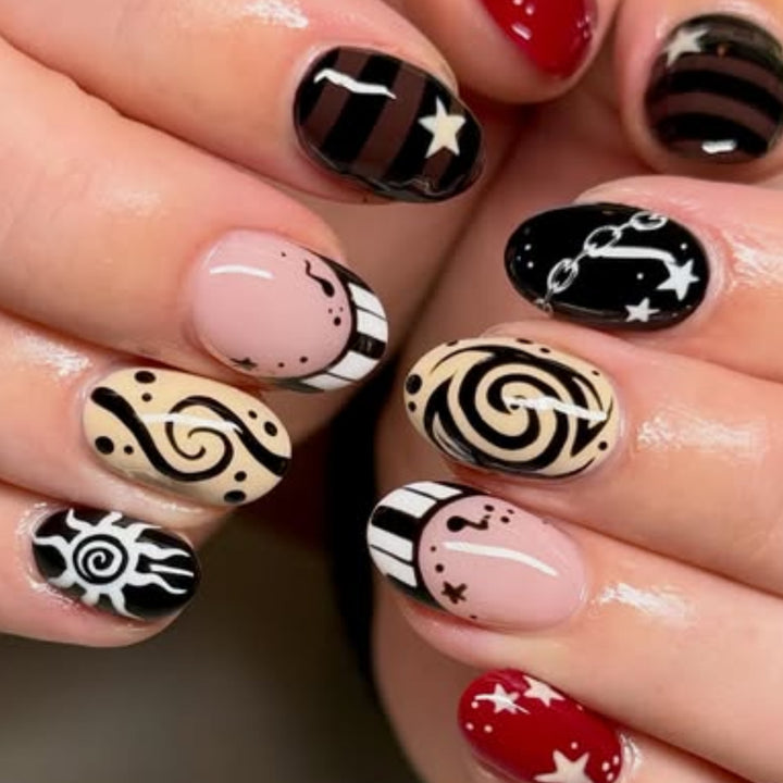 Künstlerisches Fantasy-Nagelkunstdesign Karnz