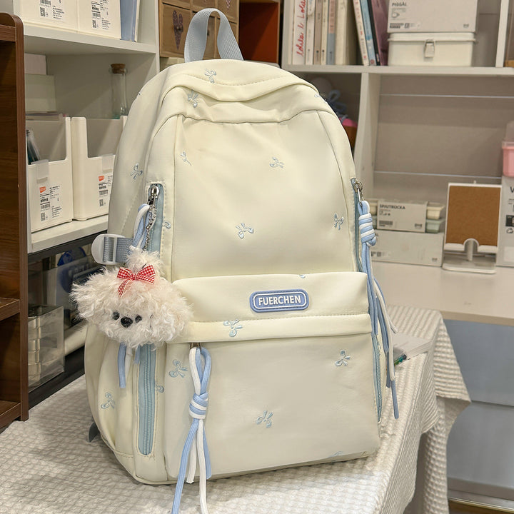 Stylischer Multi-Taschen Rucksack mit pelzigem Schlüsselanhänger Karnz